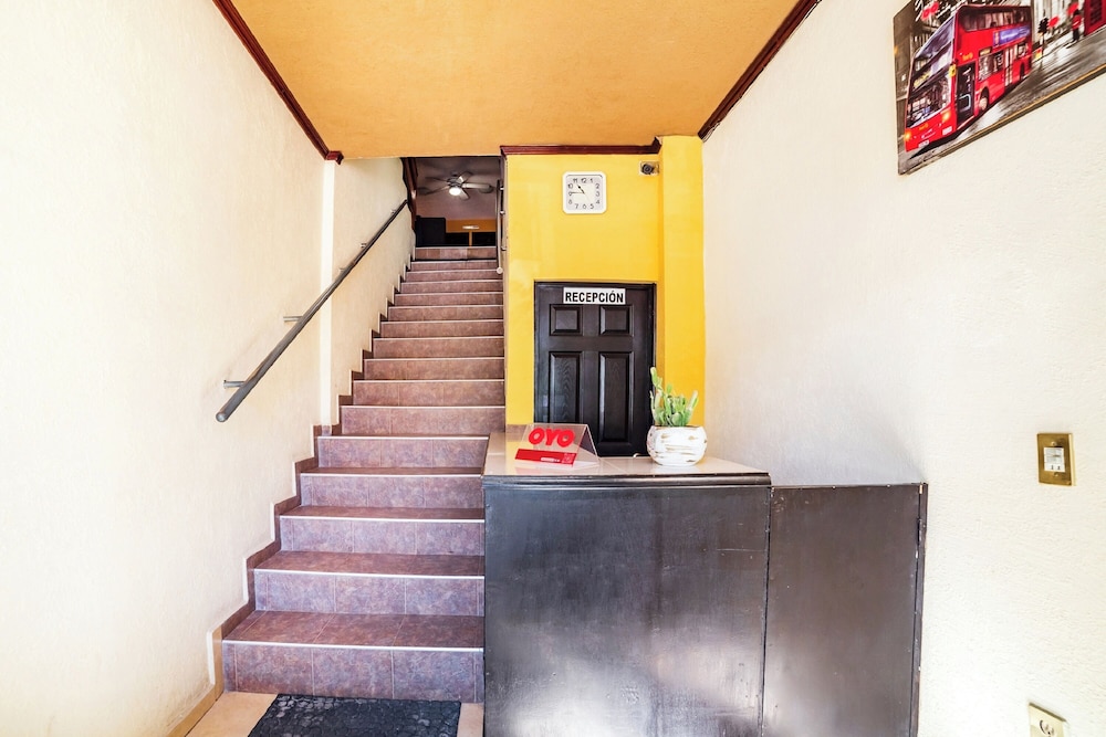 OYO Hotel Posada Bugambilia, San Luis Potosi 10/37