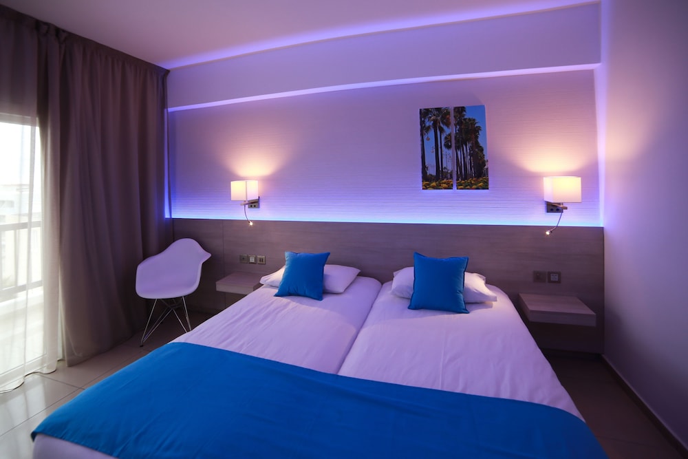 Les Palmiers Beach Hotel 16/69