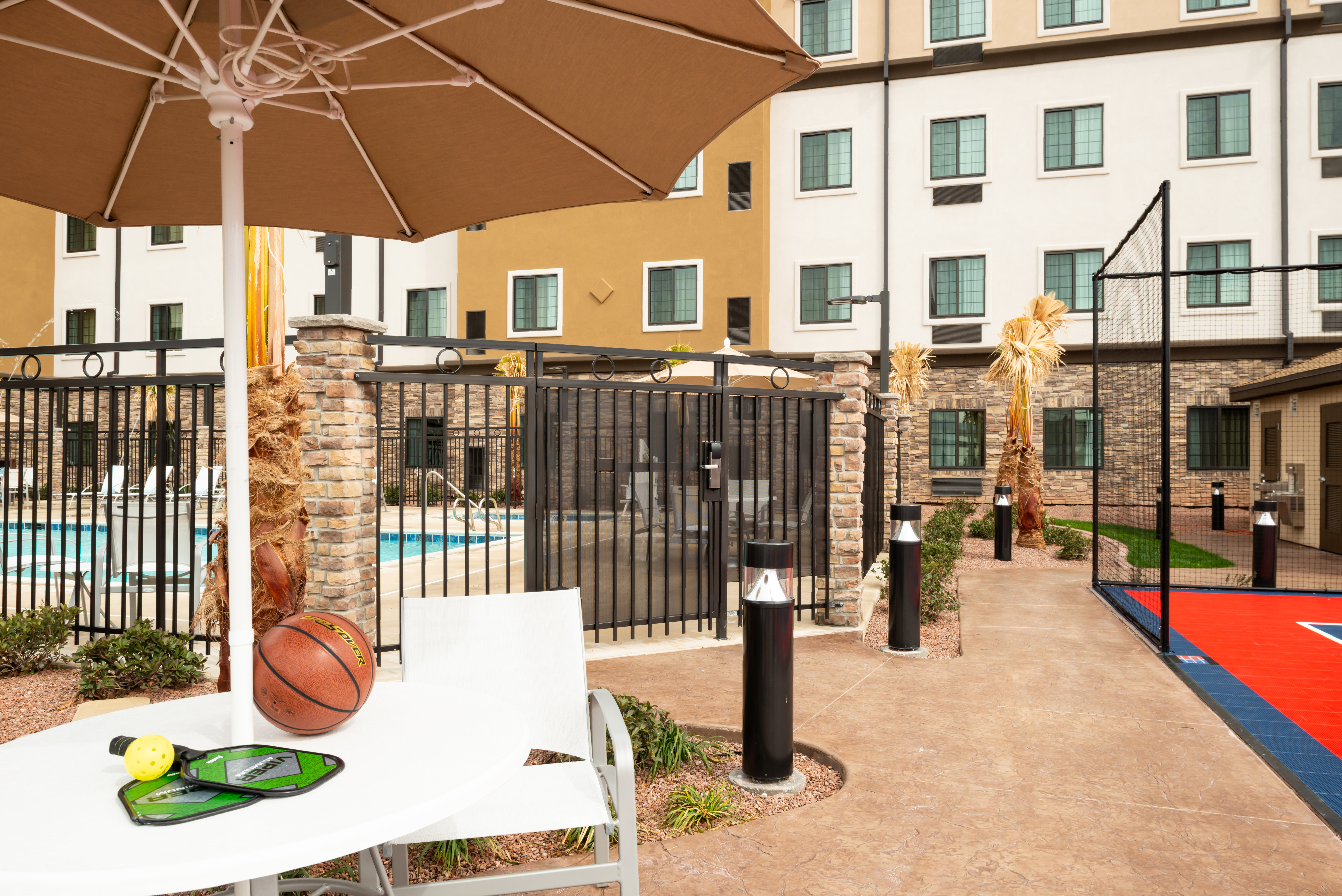 Staybridge Suites St George 57/67