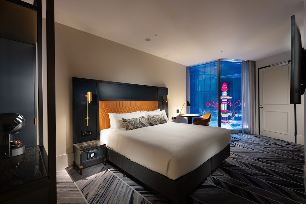 Junior Suite, King Bed