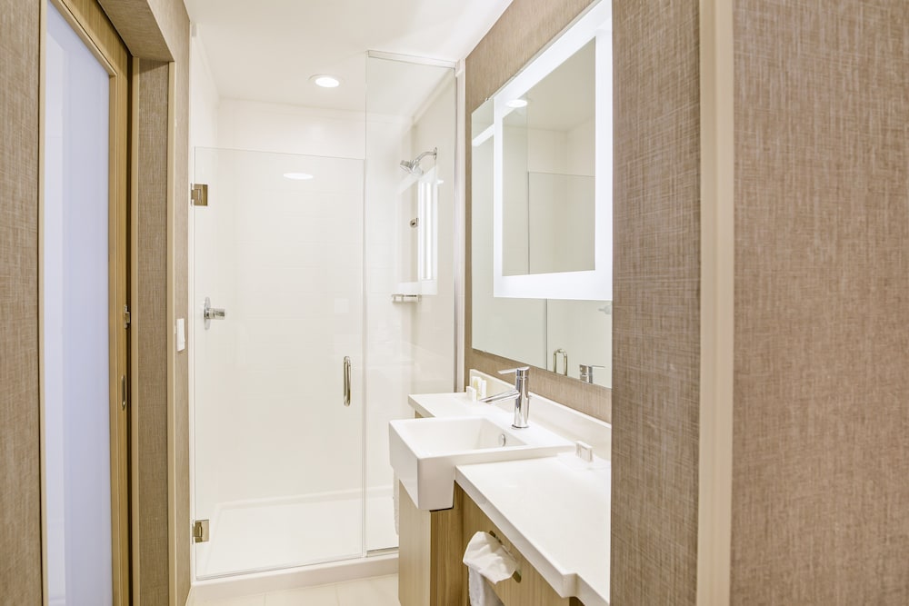 SpringHill Suites by Marriott Topeka Southwest 12/28