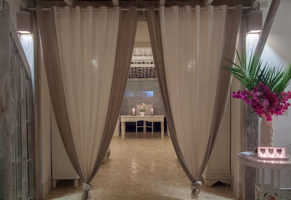 Villa Coral Flora 12/50
