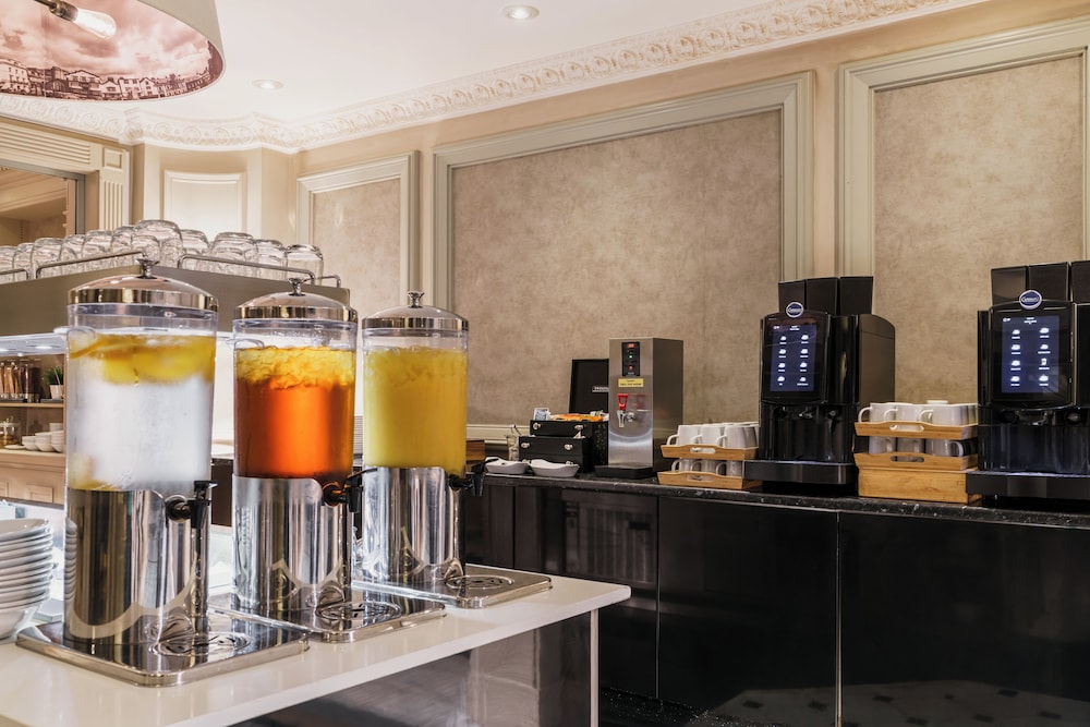 Mercure Southgate Hotel 18/49