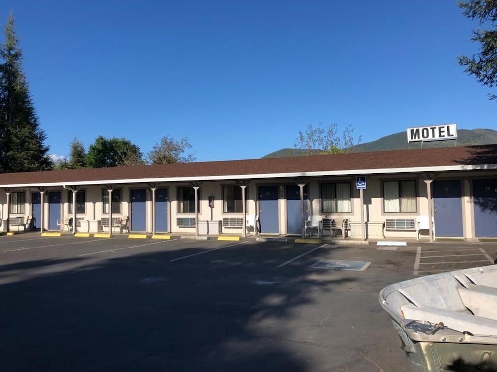 Kelseyville Motel 34/36