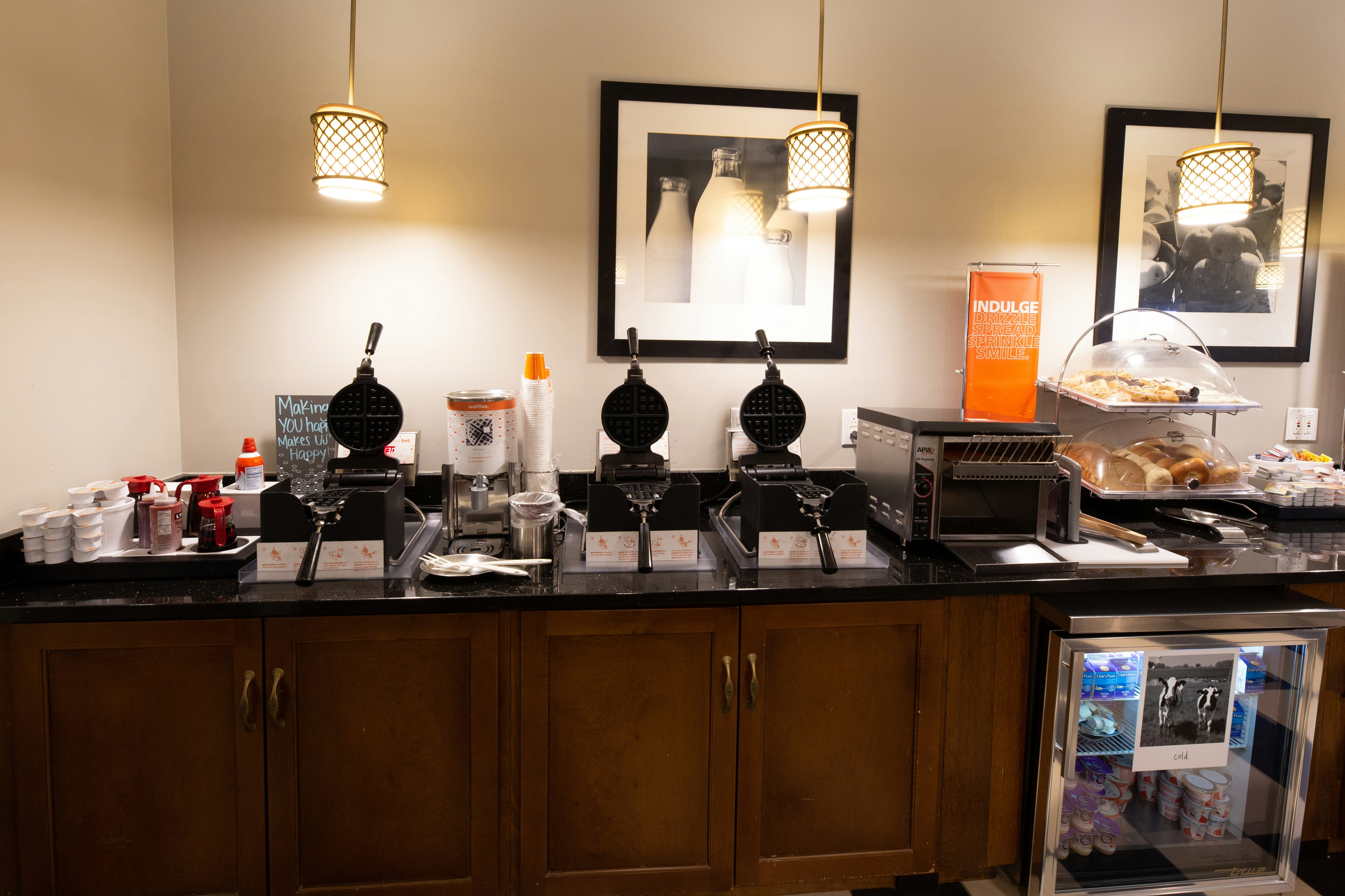 Hampton Inn & Suites Raleigh Cary Lenovo Center 48/52
