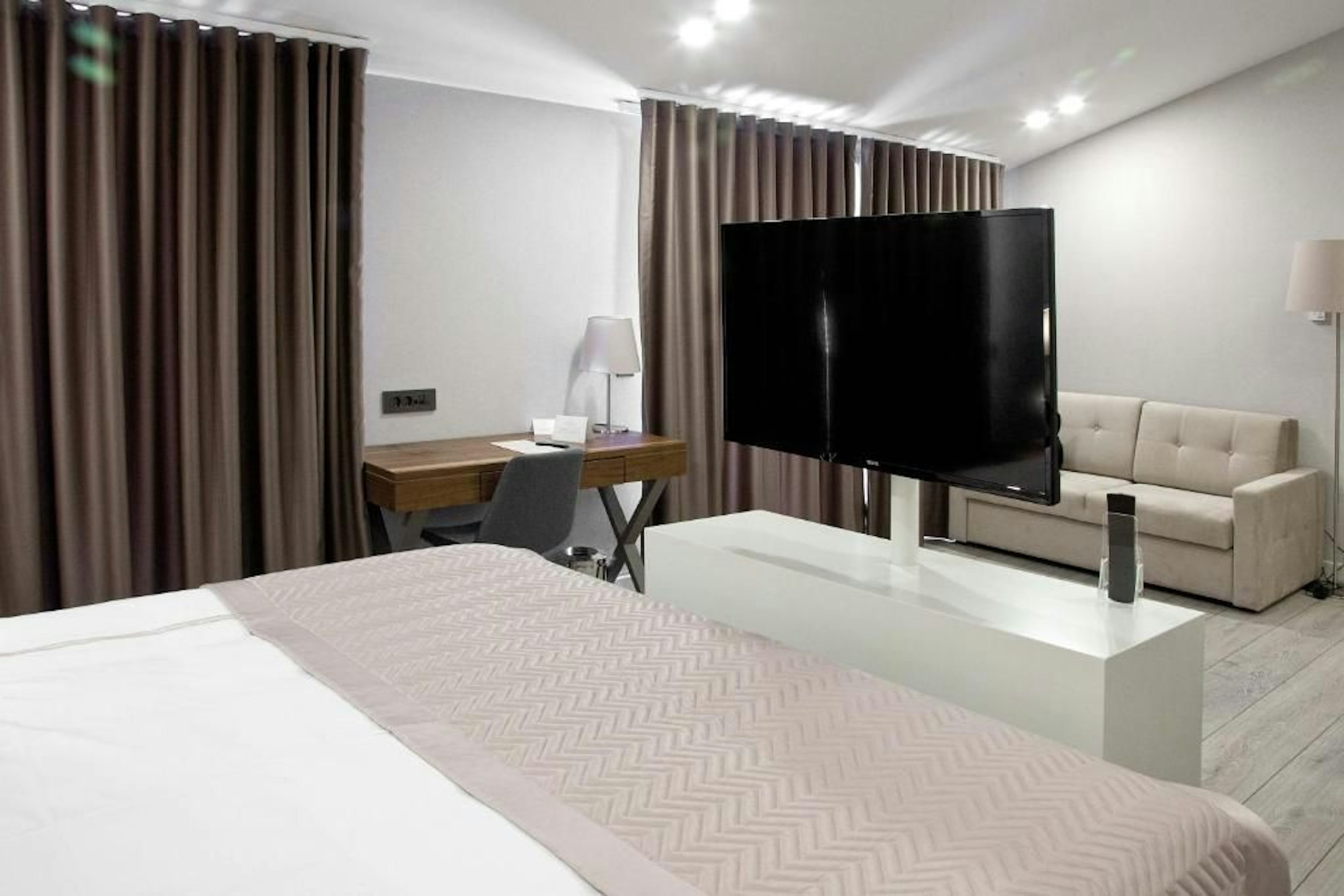 Casa Bianca Hotel 25/77