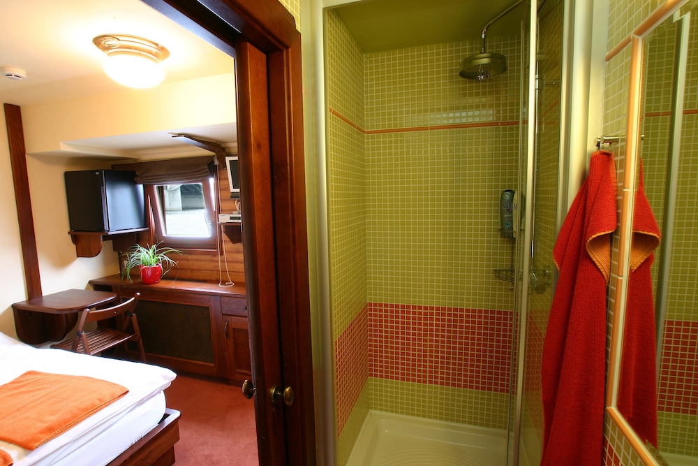 Boat Hotel Matylda 15/61