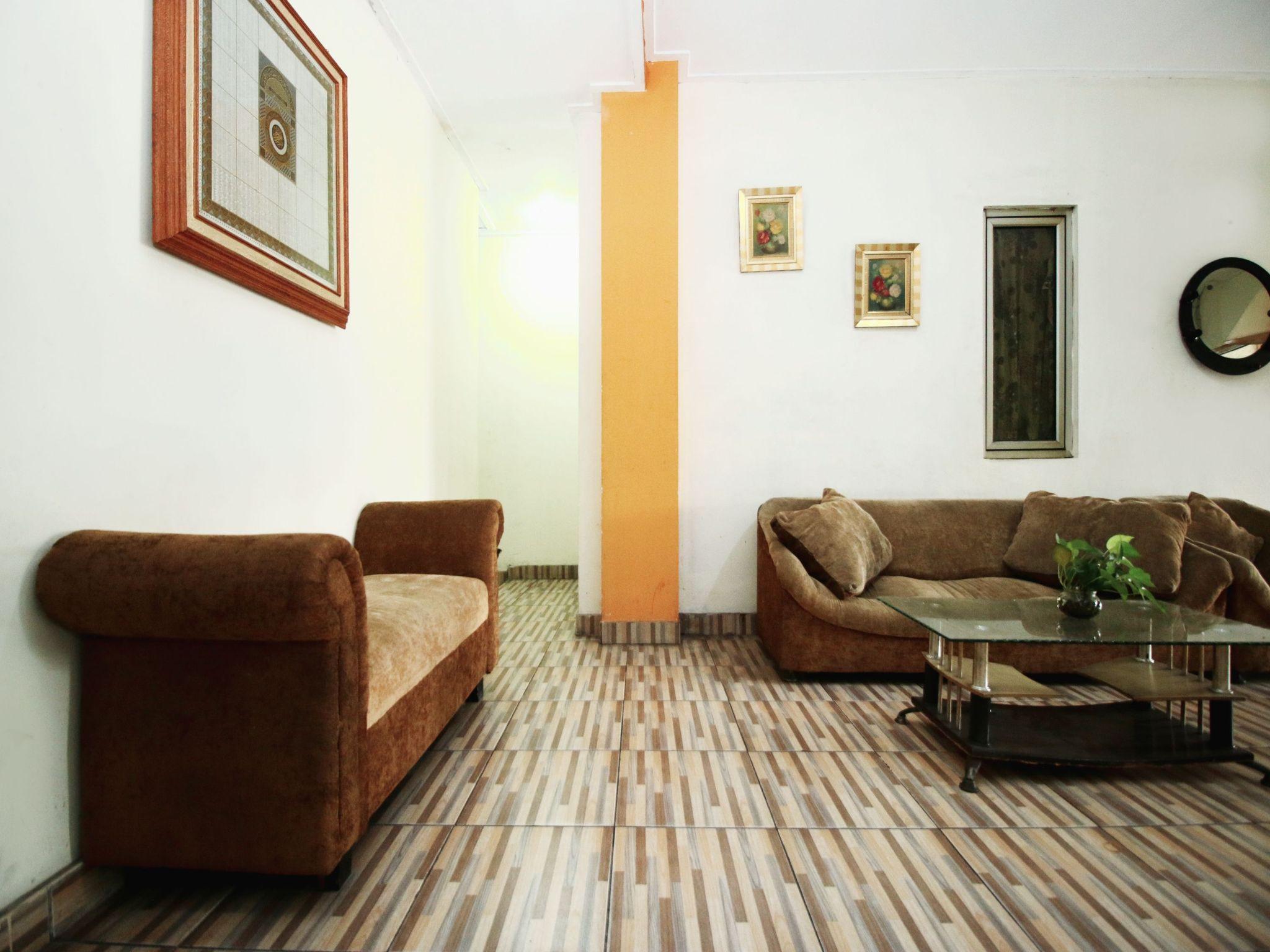 Reddoorz At Tebet Asem Baris 17/27