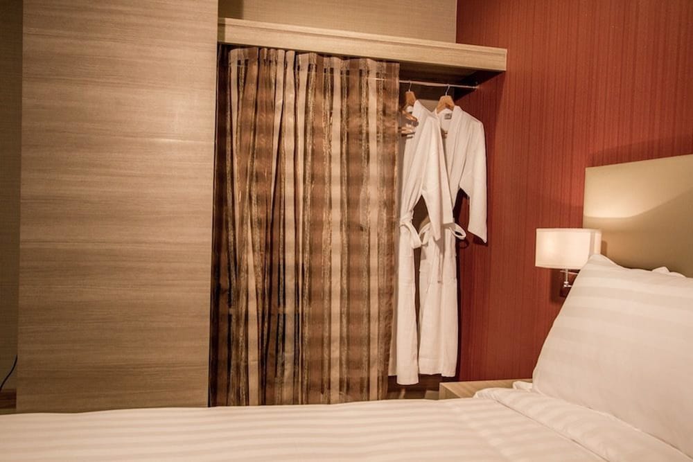 Retro 39 Hotel 30/30