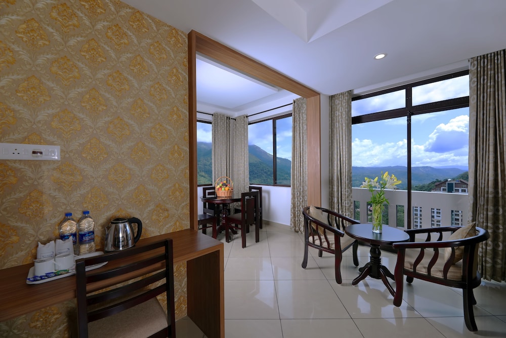 TEA CASTLE RESORT 16/17
