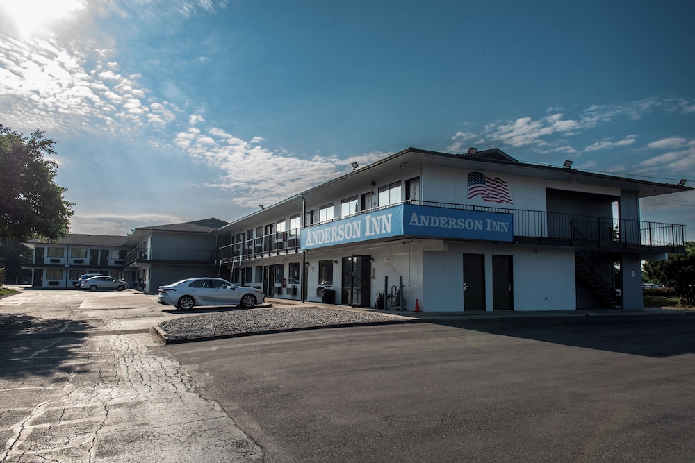 AMERICAS BEST VALUE INN 7/53