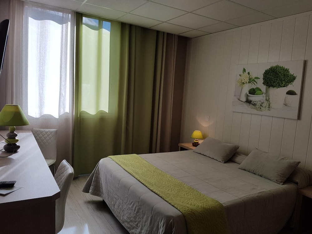 HOTEL DU MIDI 16/30