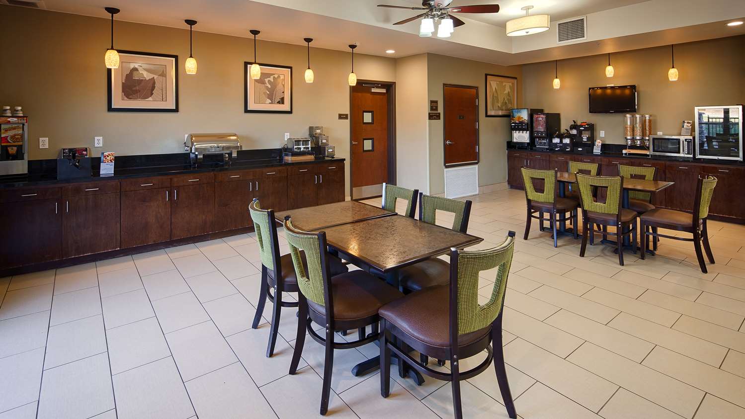 BEST WESTERN PLUS DeSoto Inn & Suites 12/15
