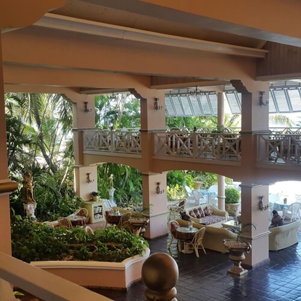 Coco Reef Resort & Spa 29/56