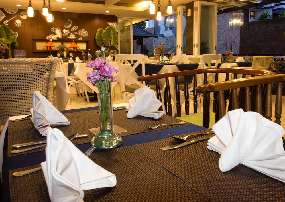 Natya Hotel Kuta 37/49