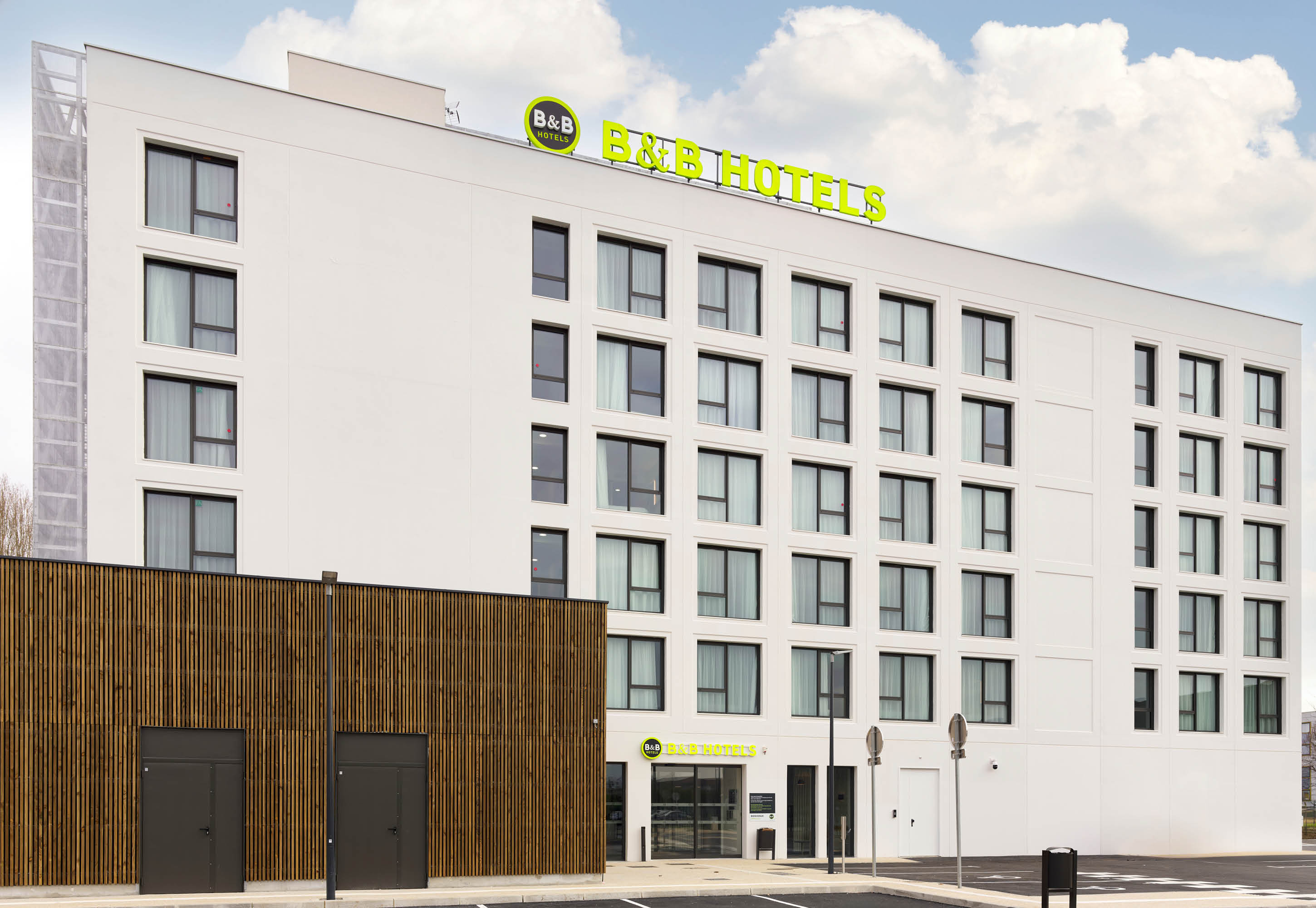 B&B HOTEL Cergy Saint-Christophe Gare in CERGY