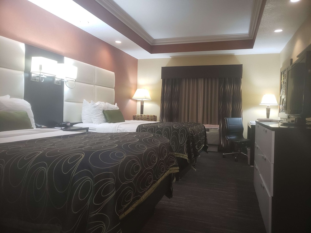 Best Western Plus JFK Inn & Suites 21/49
