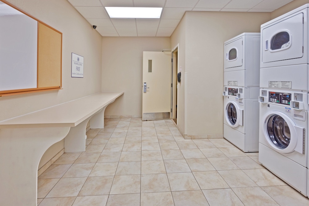 Candlewood Suites Hattiesburg 14/29