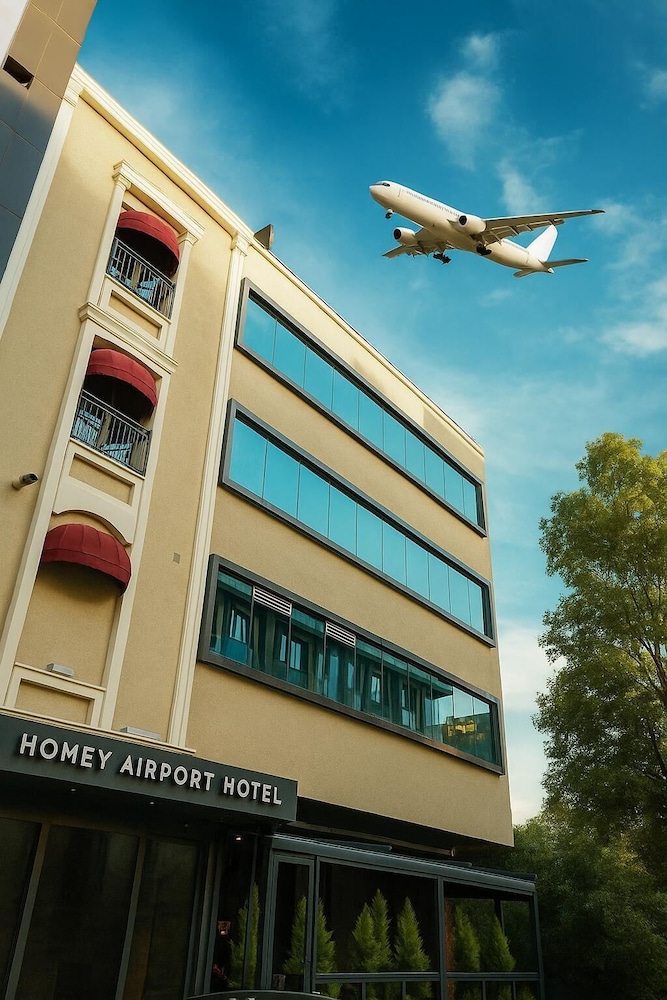 Homey Airport Hotel 1/50