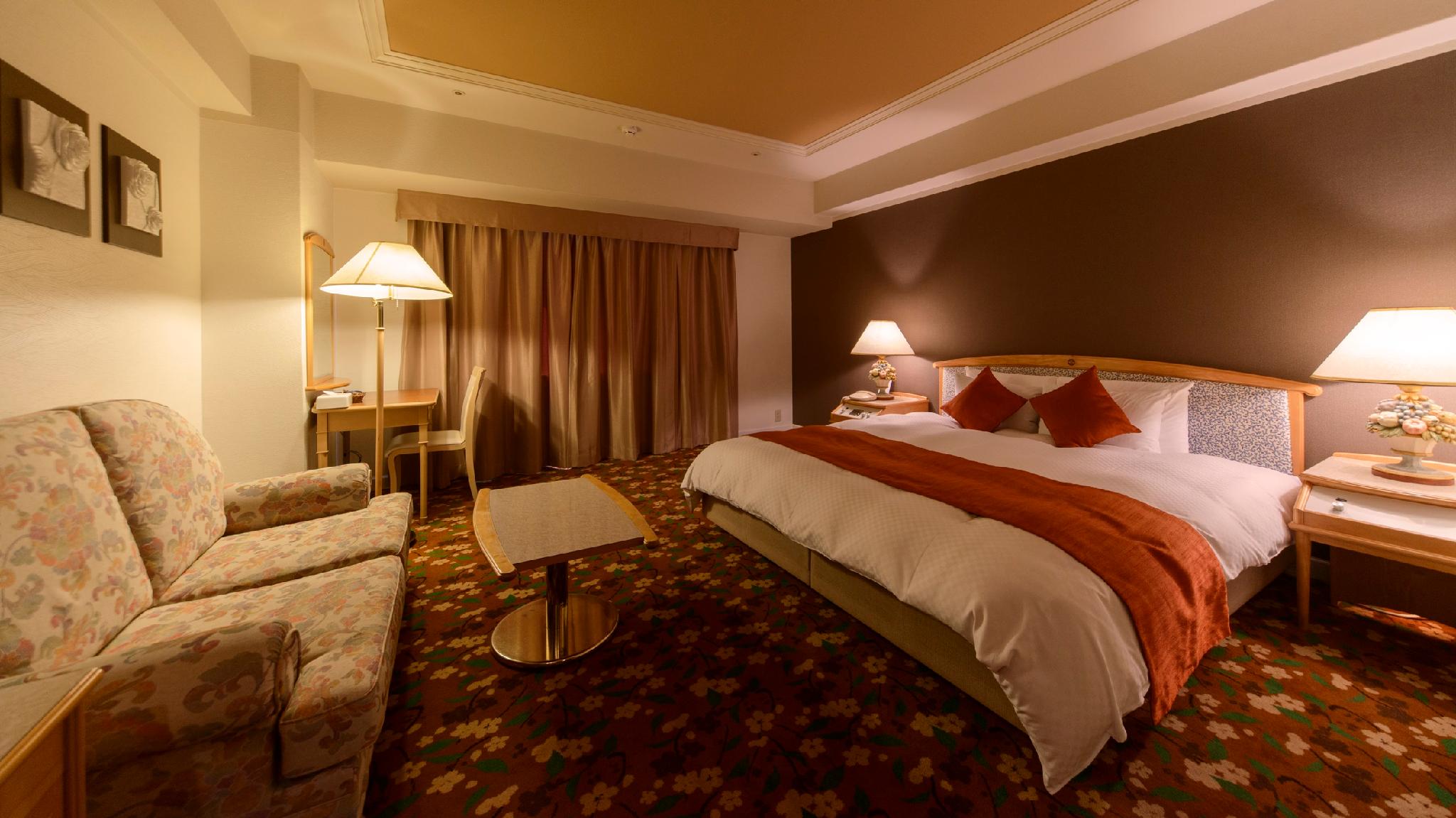 Room, Double Bed, East Wing