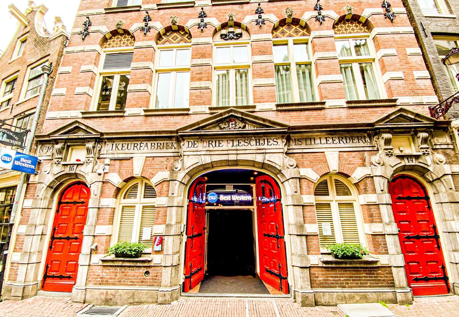 BEST WESTERN DAM SQUARE INN in AMSTERDAM