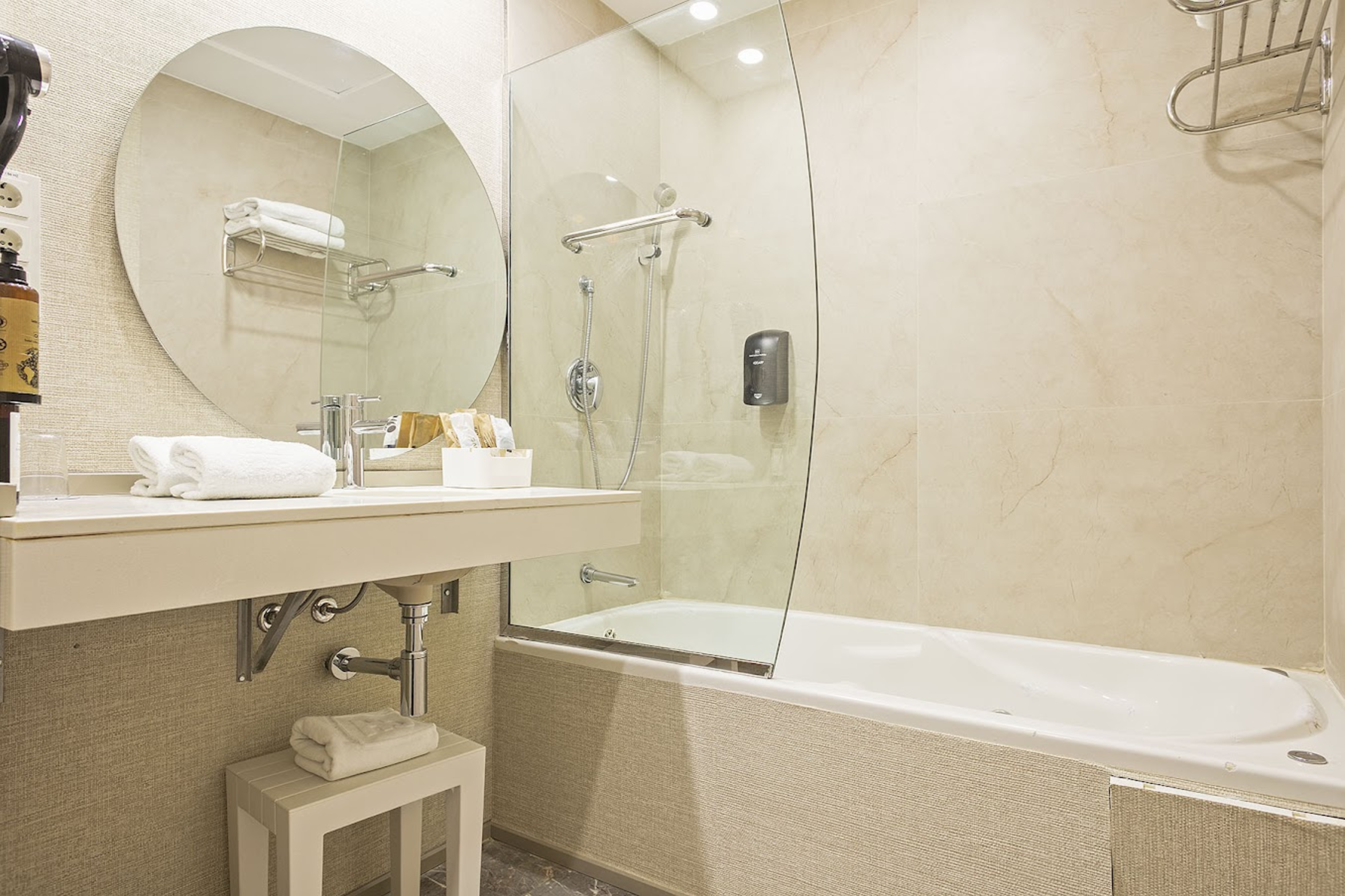 Junior Suite, Lateral Side Sea View، Cullera Holiday 4/5