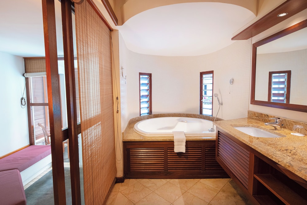 Le Saint Alexis Hotel & Spa 44/45