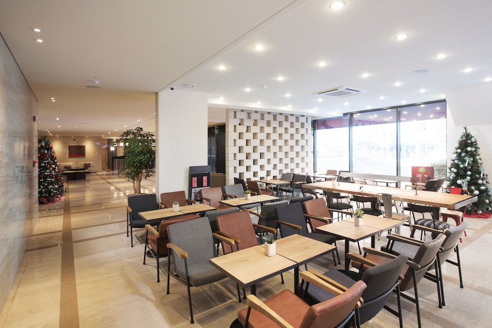 Crown Harbor Hotel Busan 64/72
