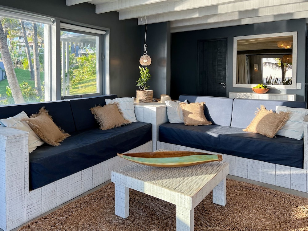 Club de Mar Condo Hotel 25/50