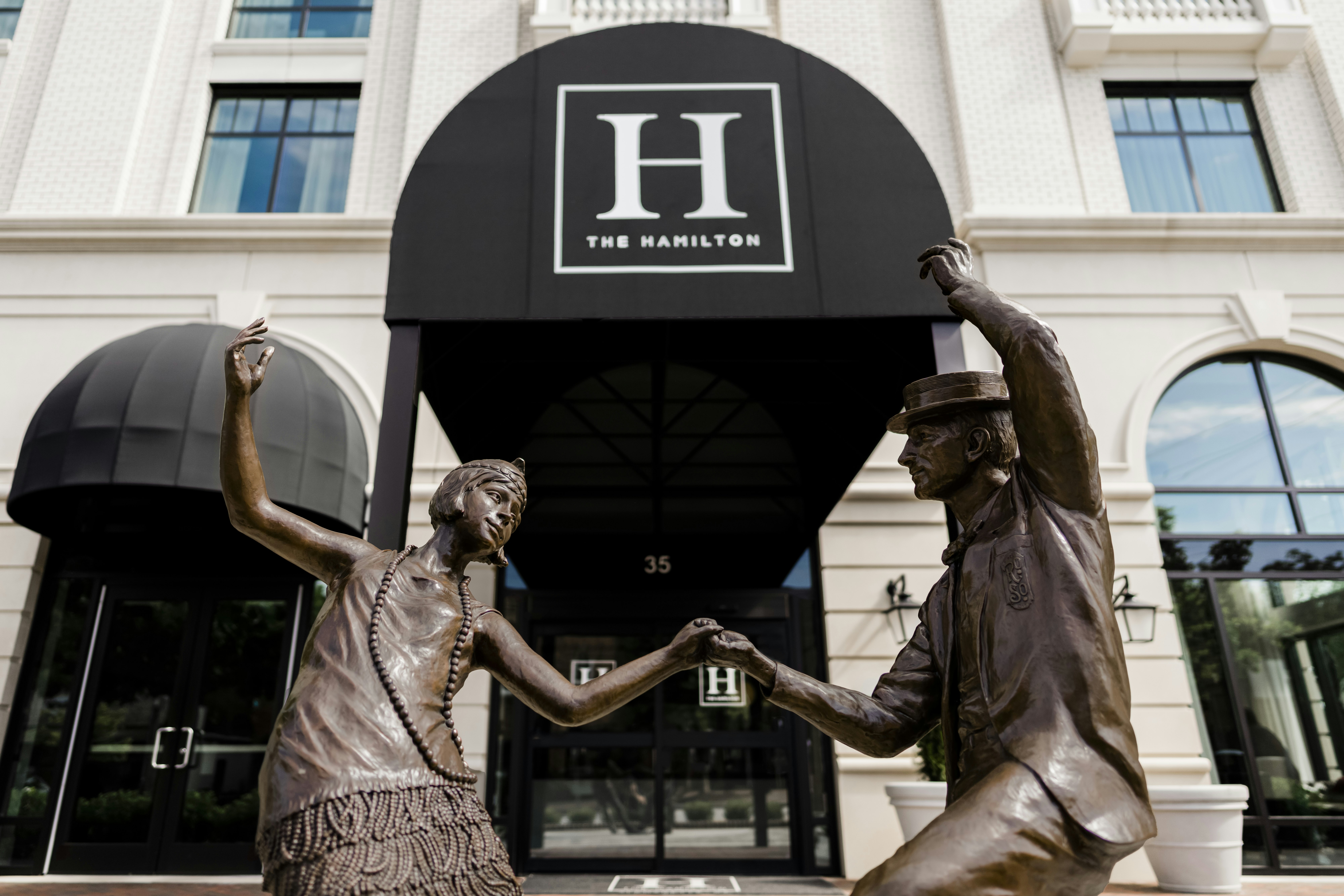 The Hamilton Alpharetta, Curio Collection by Hilton 10/50