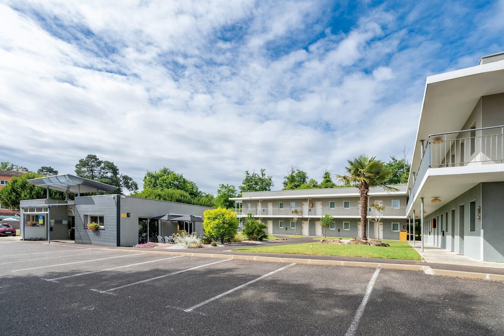 Sure Hotel by Best Western Mont-de-Marsan 42/56