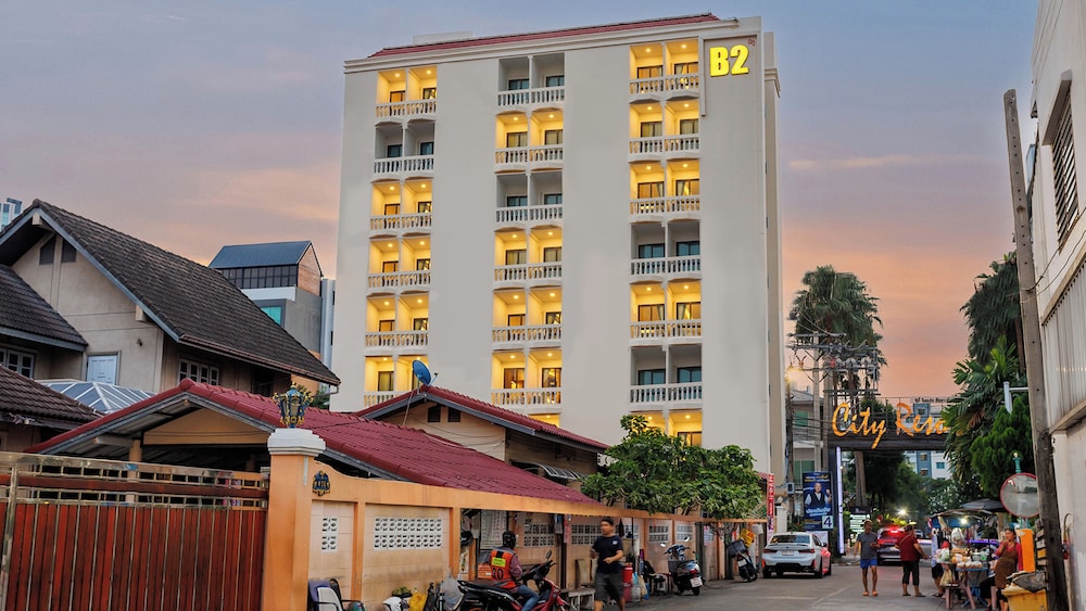 B2 Huai Khwang Premier Hotel 5/50
