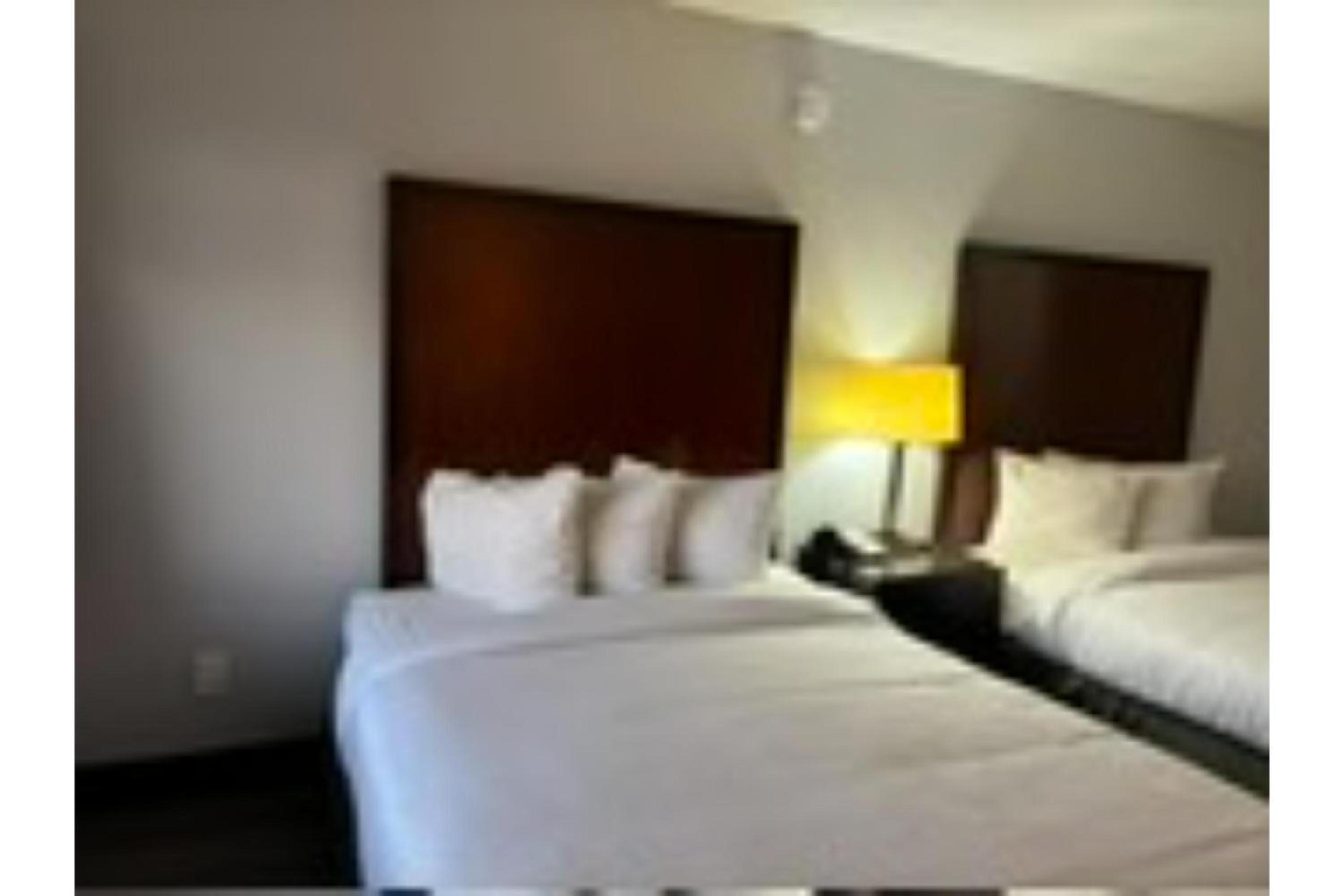 2 Queen Beds Mobil Access Tub Smk Micfridg، Motel6 Mesa, AZ - Downtown 5/7