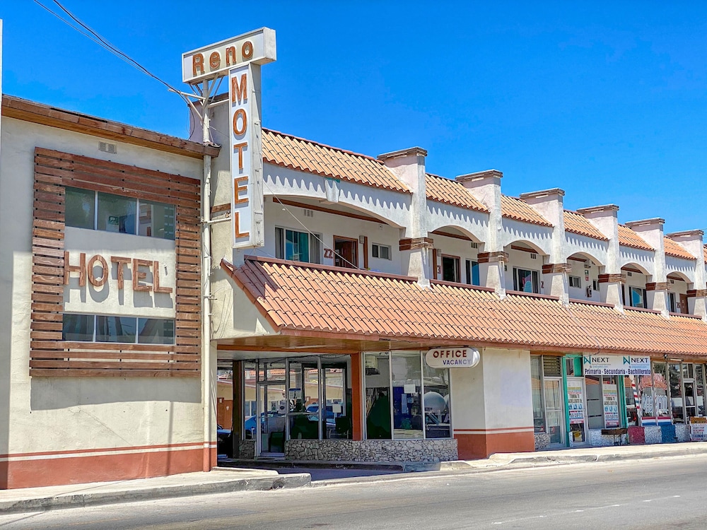 Reno Hotel 45/55