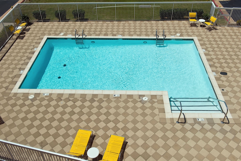 Fairfield Inn And Suites By Marriott Lawton 32/64