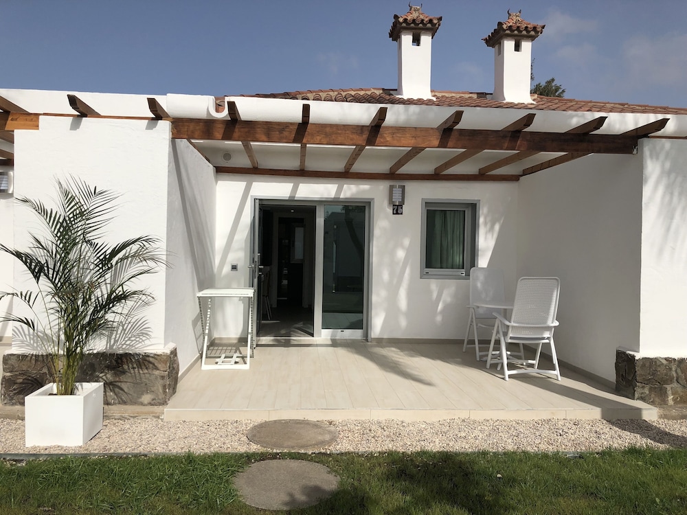 Hotel LIVVO Dunagolf Suites 5/50