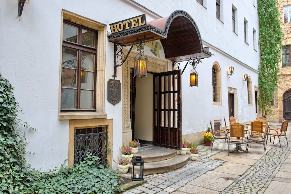Dwor Polski Hotel 4/50