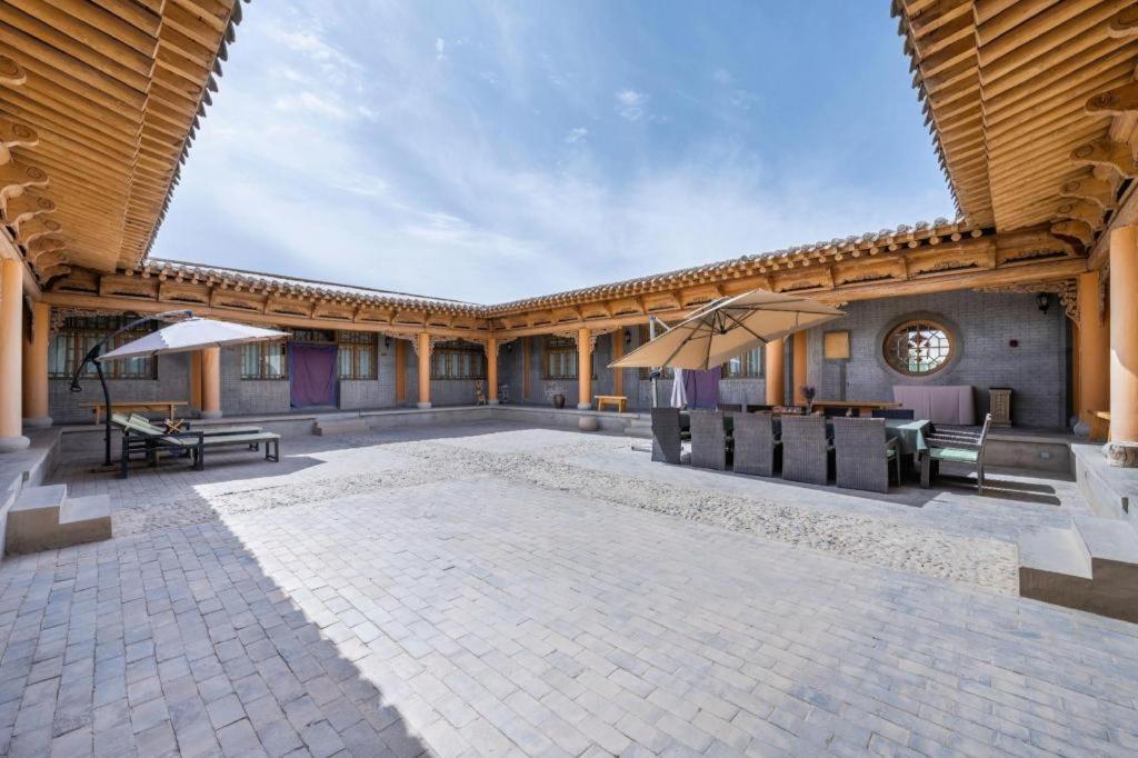 The Silk Road Dunhuang 39/49