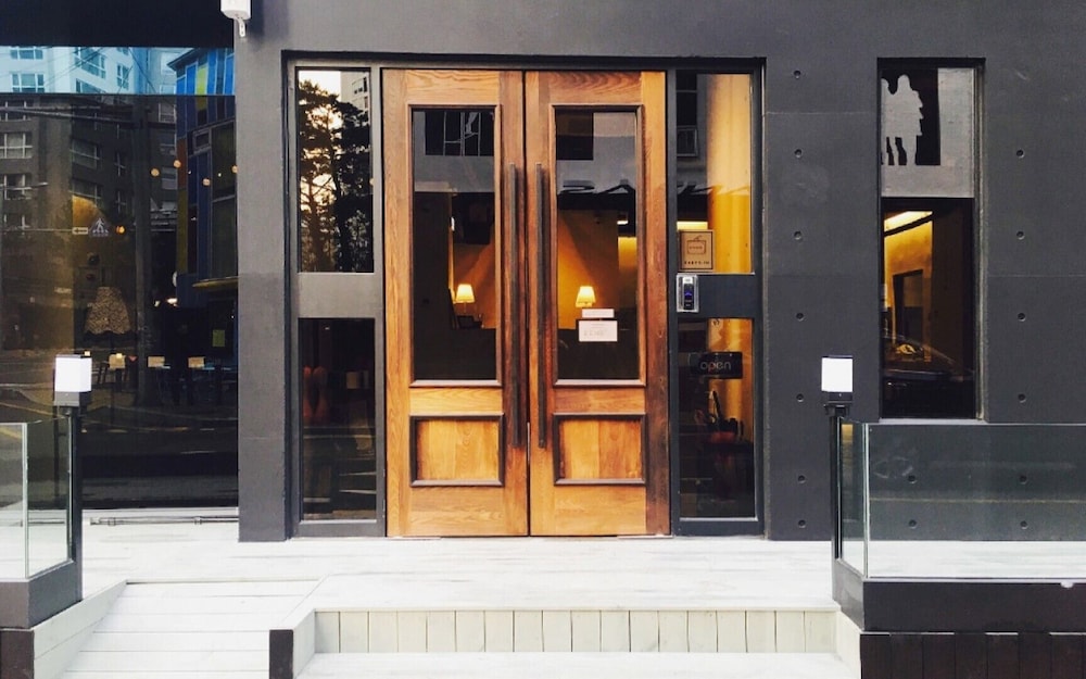 Canvas Hostel 3/54