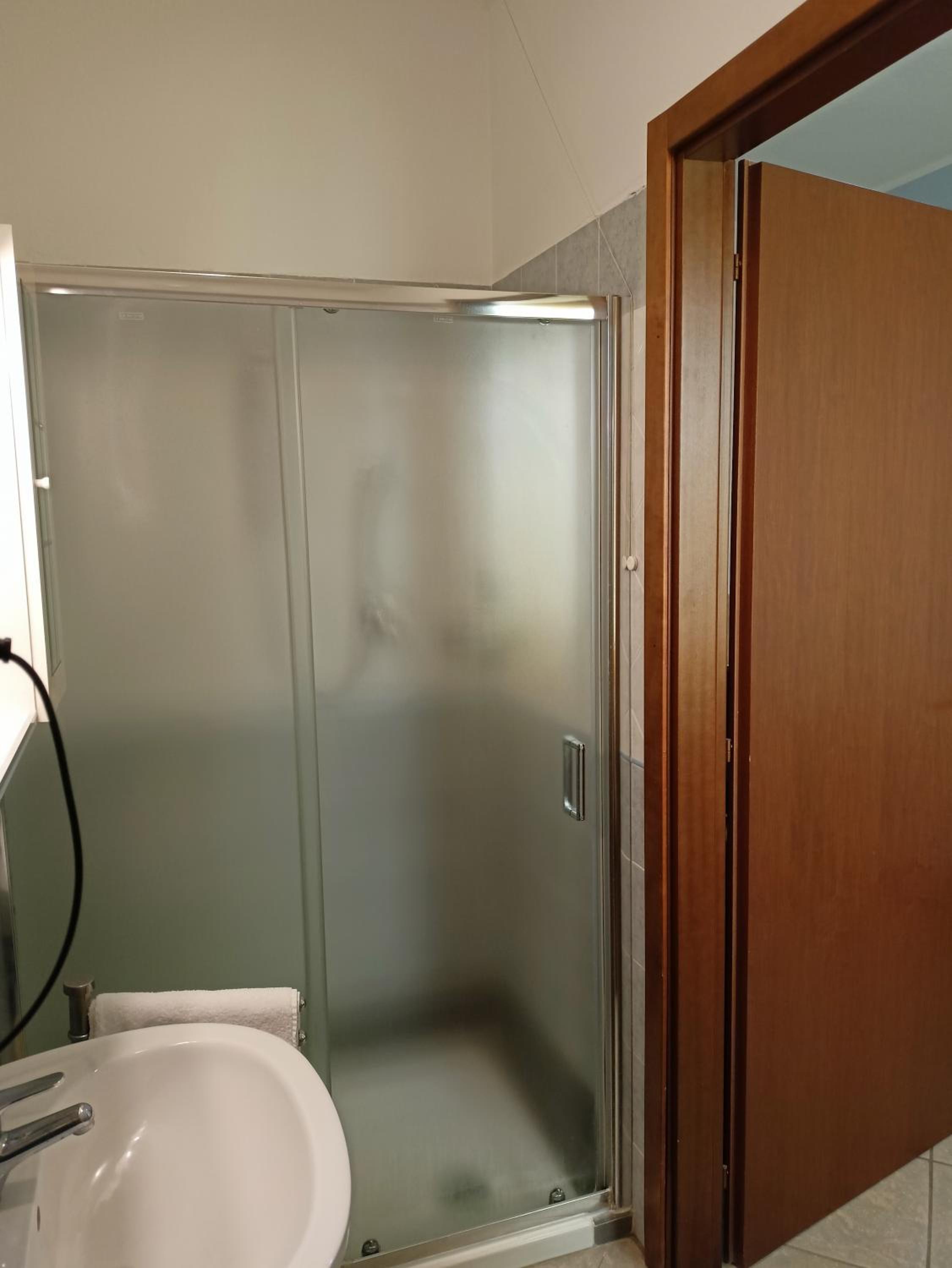Room, Single