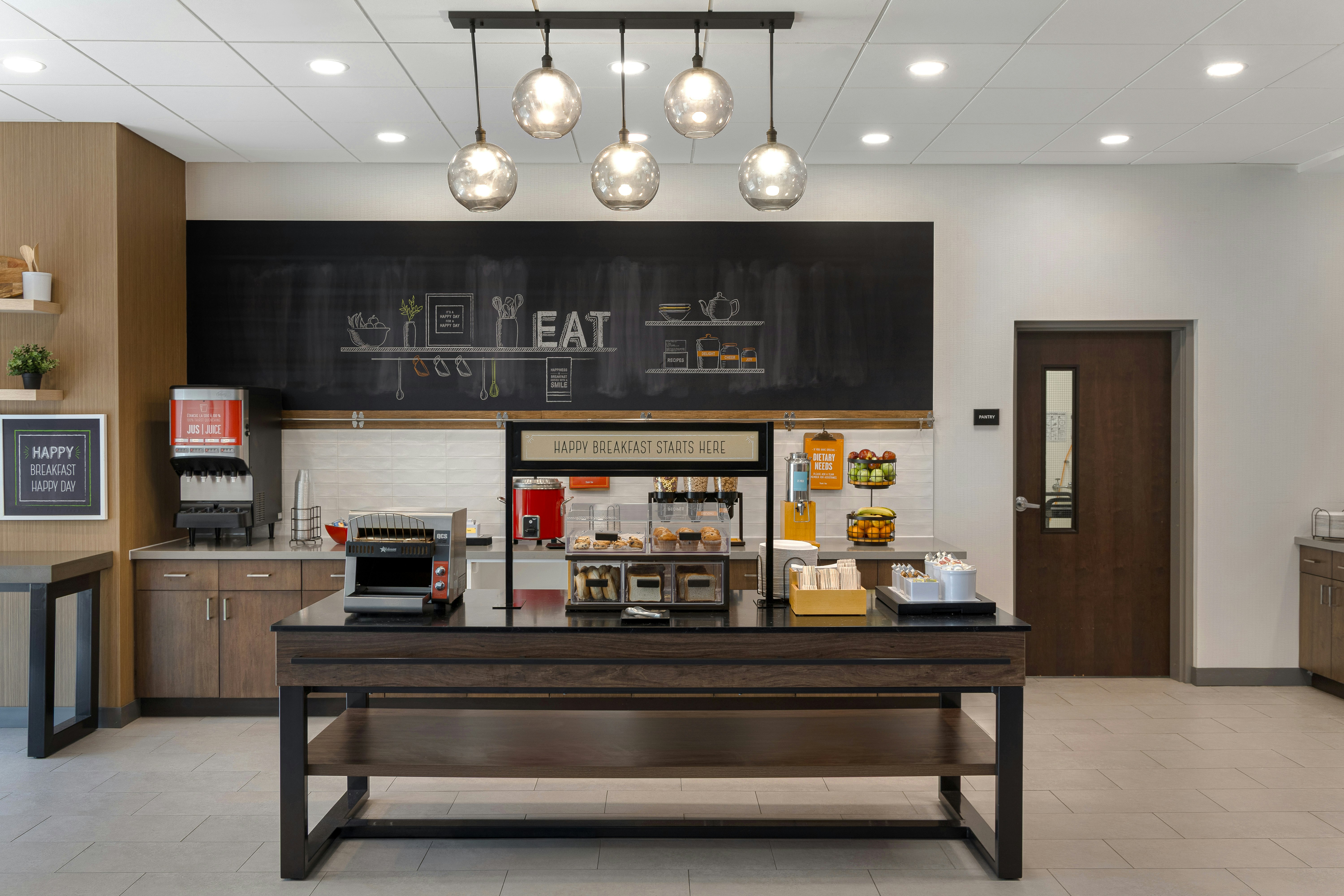 Hampton Inn by Hilton Cornwall 4/26