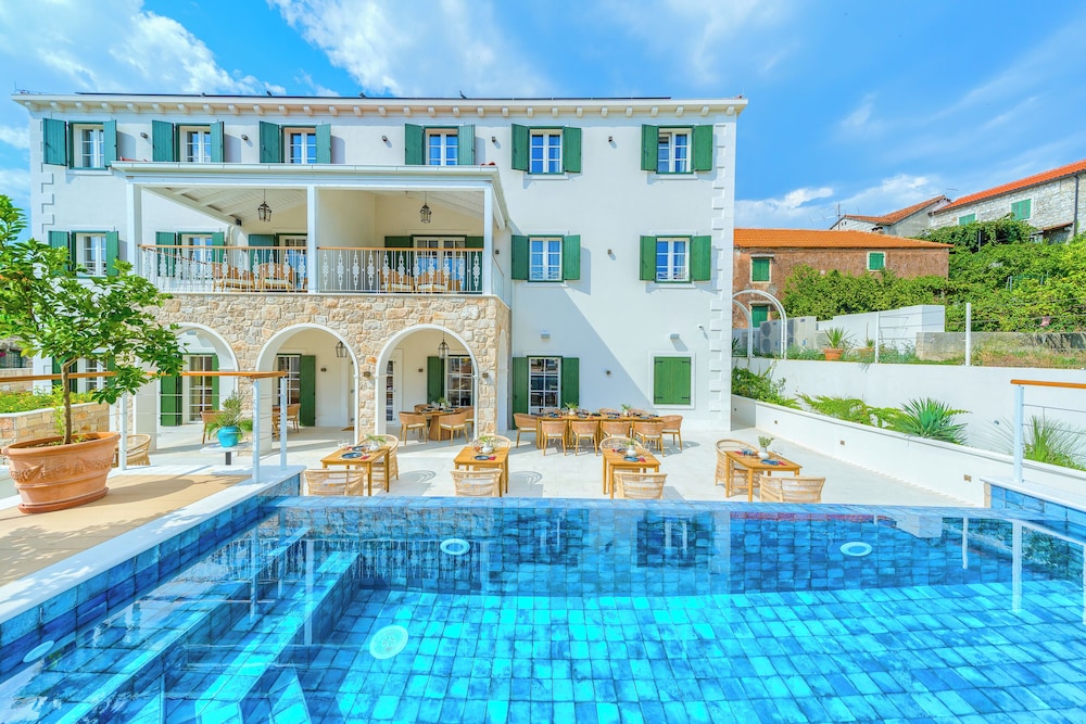 Hotel Brattia - Adults Only 3/50