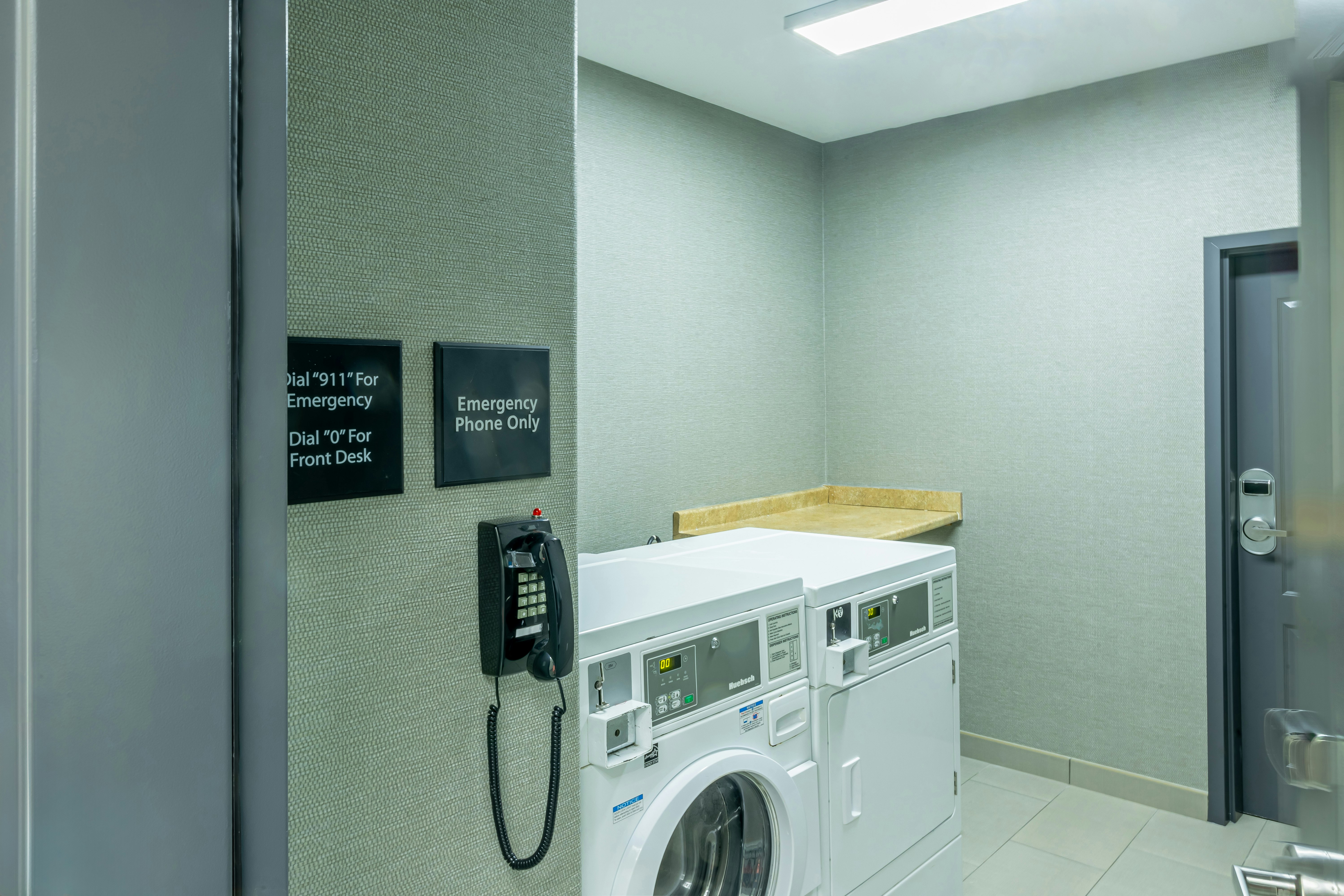 Hampton Inn and Suites Cleburne 78/78