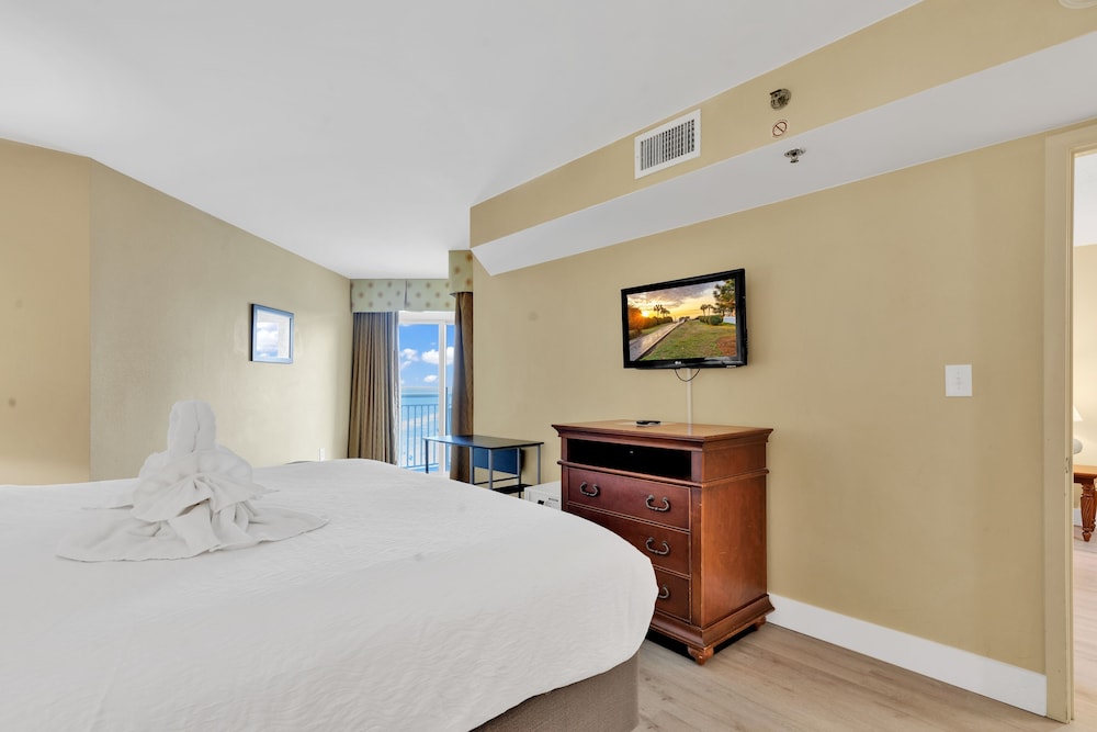 Carolinian Beach Resort in Myrtle Beach by Vacasa 33/50