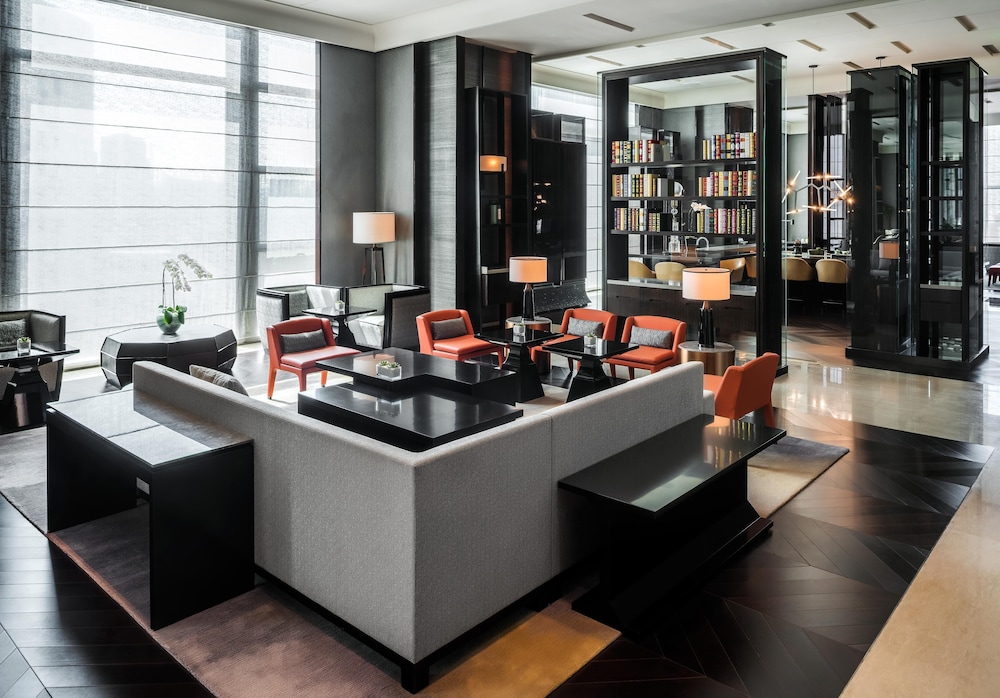 Hyatt Regency Shanghai Global Harbor 46/75