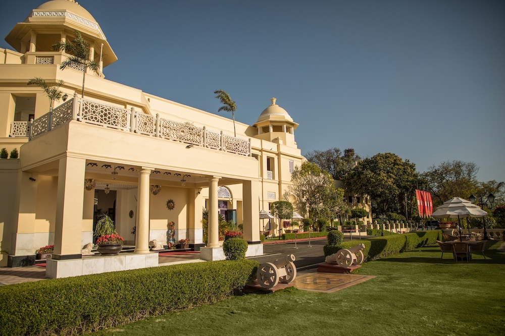 Lalit Laxmi Vilas Palace 40/50