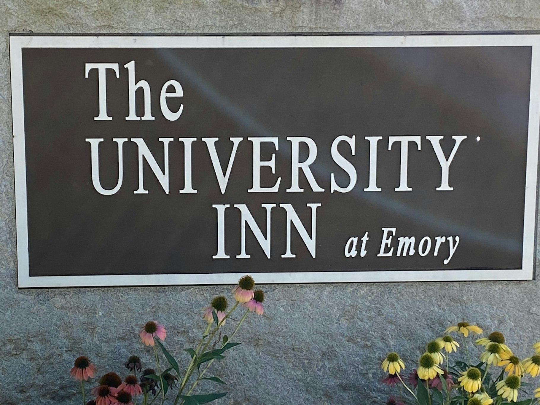 University Inn At Emory 4/34