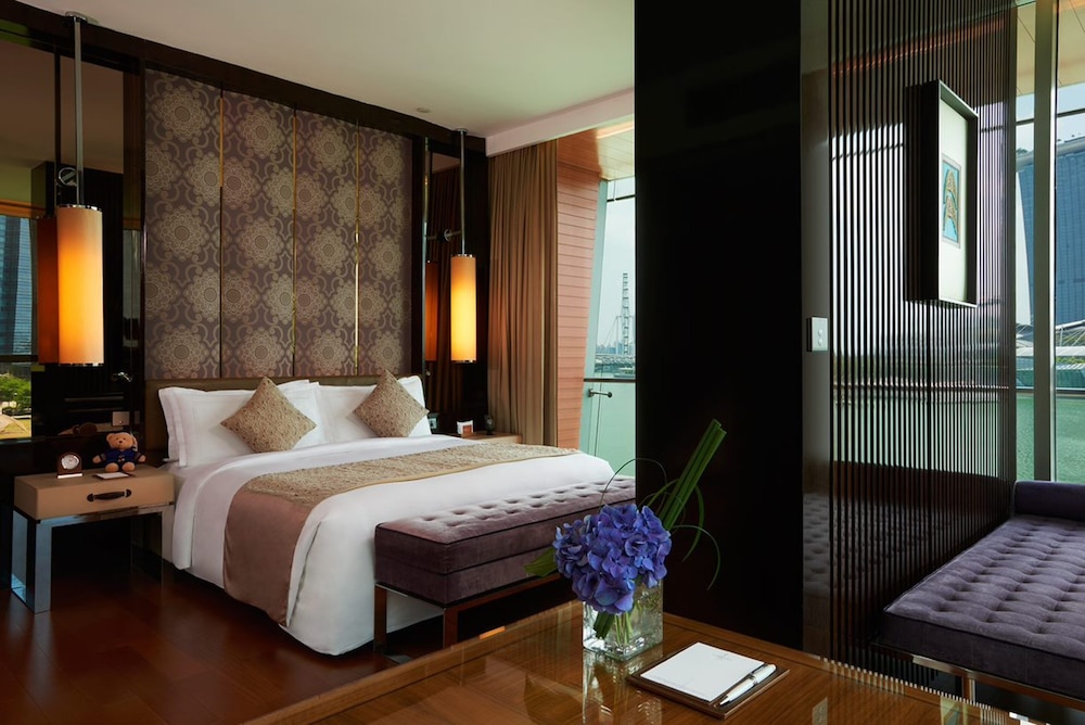 The Fullerton Bay Hotel Singapore 18/79
