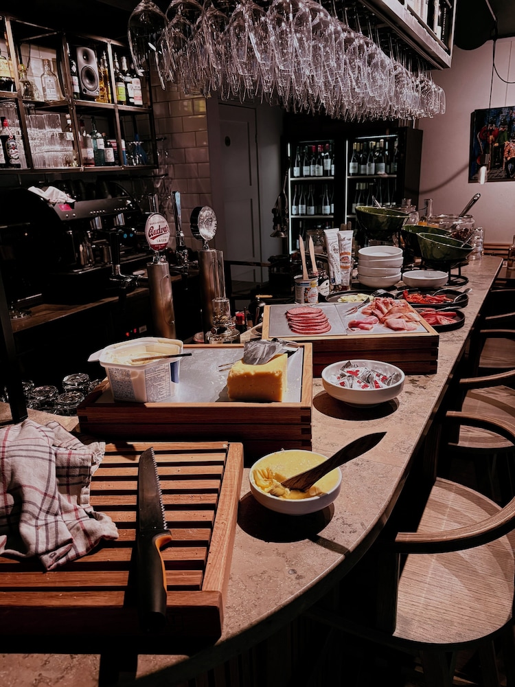 Cameo Boutique Hotell 33/48
