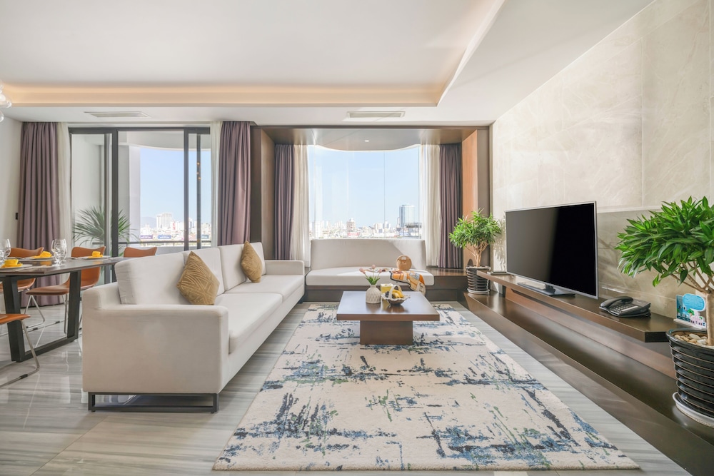 Satya Danang Hotel 30/50